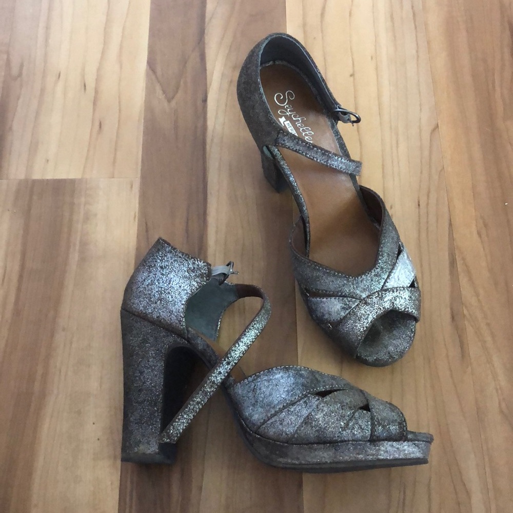 Seychelles leather heels